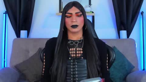 Abbigail Fuster  online show from May 29, 2026, 12:25 pm