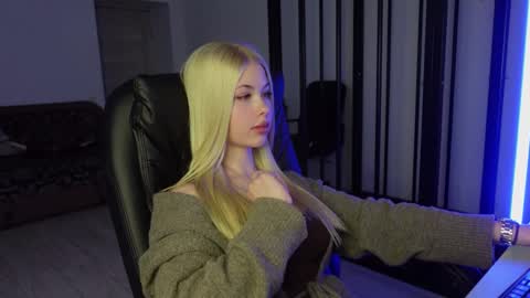 ABBY LAKER online show from February 27, 2025, 12:13 pm