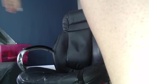 Vannesa online show from September 10, 2025, 1:22 pm