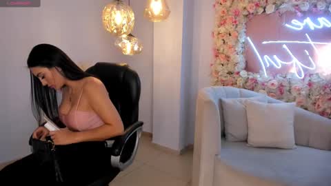 Abby Dalton  online show from March 8, 2025, 11:48 am