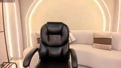 Abby Dalton  online show from September 15, 2025, 11:21 am