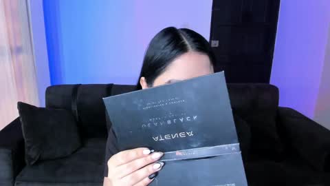 Abby Dixon  online show from April 8, 2026, 2:50 pm