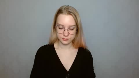 Abby Lovense is active online show from January 17, 2025, 10:22 am