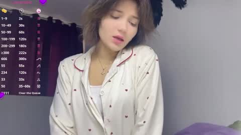 Snapshot of abbymoos chatting on April 18, 2026, 10:08 am Abby online show from April 18, 2026, 10:08 am