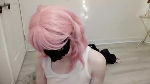 Abby 333 online show from October 7, 2025, 6:43 am