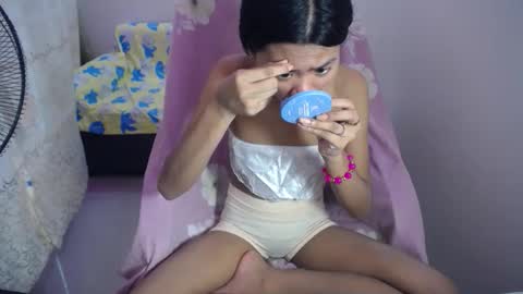 abbywinter18 online show from September 13, 2025, 1:05 am