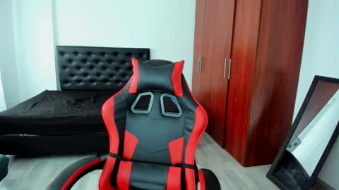 Snapshot of abelasburgo chatting on April 26, 2026, 8:17 pm Independence model AbelAsburgo online show from April 26, 2026, 8:17 pm