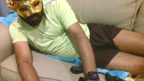 Snapshot of abhi_cam chatting on December 2, 2024, 3:58 pm Naked Gentleman online show from December 2, 2024, 3:58 pm