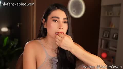 Snapshot of abie_owen chatting on May 12, 2026, 11:46 pm abie_owen online show from May 12, 2026, 11:46 pm