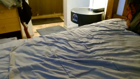 abigspermshooter online show from April 6, 2026, 7:59 pm