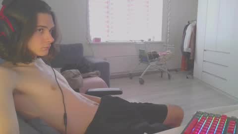 Snapshot of abobus123 chatting on December 27, 2024, 9:50 am hi cum in pvt noi extra tip online show from December 27, 2024, 9:50 am