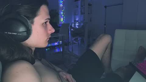 Snapshot of abobus123 chatting on April 8, 2026, 5:46 pm hi cum in pvt noi extra tip online show from April 8, 2026, 5:46 pm