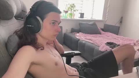 Snapshot of abobus123 chatting on June 12, 2026, 1:10 pm hi cum in pvt noi extra tip online show from June 12, 2026, 1:10 pm