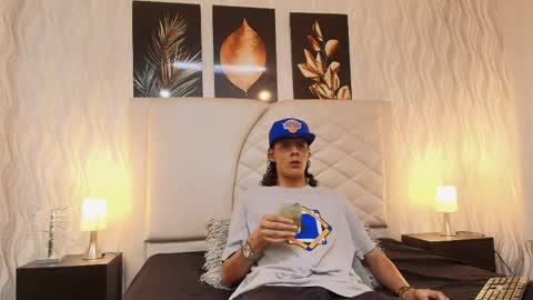 Snapshot of abravanel_sefardi chatting on May 12, 2026, 9:56 pm Abrovanel online show from May 12, 2026, 9:56 pm
