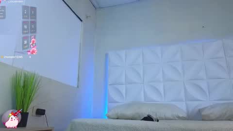 Abril  online show from February 19, 2025, 12:00 pm