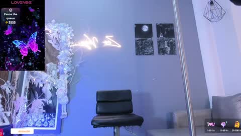 Snapshot of abril_ricci chatting on December 22, 2024, 10:38 am Abril  online show from December 22, 2024, 10:38 am