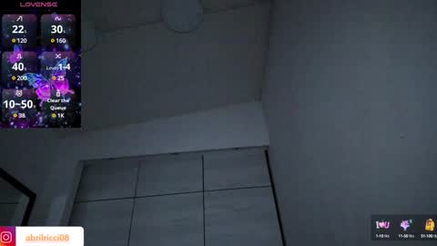 Snapshot of abril_ricci chatting on January 23, 2025, 10:43 am Abril  online show from January 23, 2025, 10:43 am