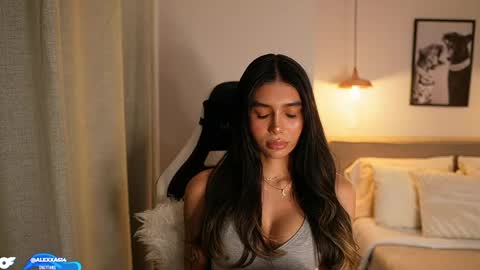 Snapshot of abril_w18 chatting on May 28, 2026, 9:12 pm My name is Alexa. Please say hello I like to chat with you. If you have requests please use tip online show from May 28, 2026, 9:12 pm