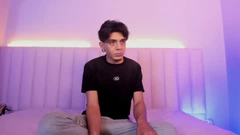 Snapshot of abrilandjulian chatting on May 11, 2026, 2:45 pm Abril and Julian online show from May 11, 2026, 2:45 pm