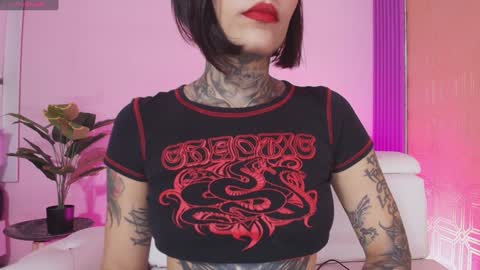 Snapshot of abrilfaccini chatting on December 2, 2024, 1:13 pm ABRILFACCINI online show from December 2, 2024, 1:13 pm