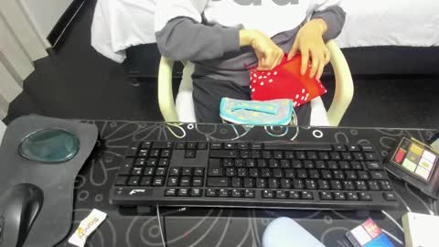 ABRIL online show from March 1, 2025, 7:26 pm