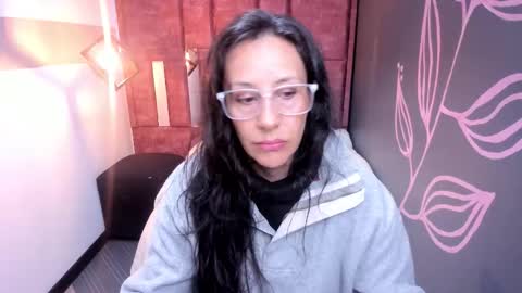 ABRIL online show from November 7, 2025, 12:05 pm