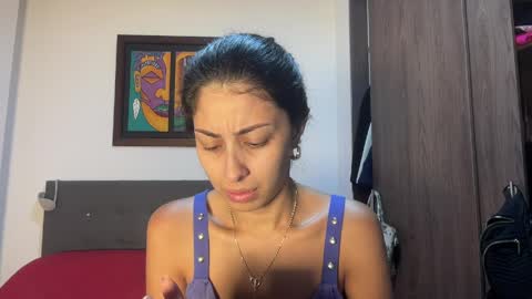 Snapshot of abrilsantosxo chatting on April 4, 2026, 12:35 pm abrilsantosxo online show from April 4, 2026, 12:35 pm