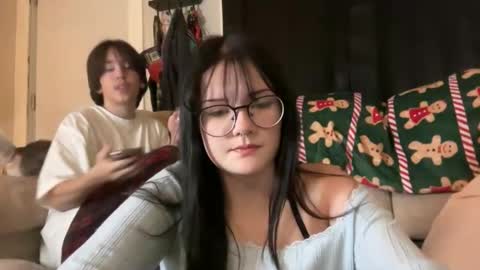 Snapshot of abs7719 chatting on November 13, 2025, 4:00 am Abs online show from November 13, 2025, 4:00 am