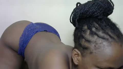 Snapshot of achibest chatting on December 5, 2024, 11:29 pm MAUREEN online show from December 5, 2024, 11:29 pm