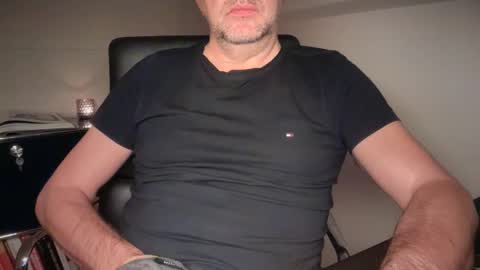 Snapshot of achtinch chatting on March 15, 2026, 10:16 pm ACHTINCH online show from March 15, 2026, 10:16 pm