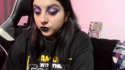 Snapshot of acid_alice666 chatting on June 24, 2026, 2:10 am Alice online show from June 24, 2026, 2:10 am