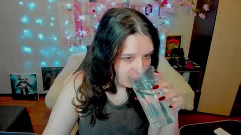 Kate online show from May 22, 2026, 1:13 am