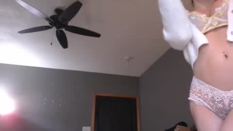 Snapshot of acs995 chatting on February 2, 2025, 6:31 pm OF  online show from February 2, 2025, 6:31 pm