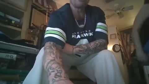 Snapshot of act_right_dub420 chatting on February 23, 2025, 11:44 am act_right_dub420 online show from February 23, 2025, 11:44 am