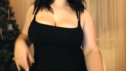 my inst   love inside 17 online show from January 19, 2025, 9:55 pm