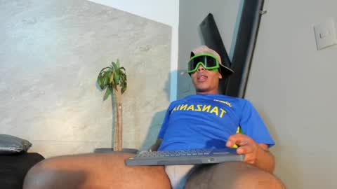 ada_brooke online show from February 7, 2025, 4:48 am