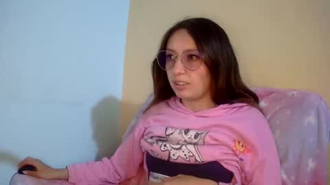 Ada naugthy28 online show from March 10, 2025, 1:01 am