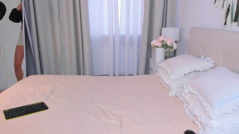 Snapshot of adam__youn chatting on June 2, 2026, 12:40 pm Adam online show from June 2, 2026, 12:40 pm