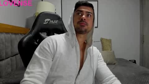 adam clarke online show from October 4, 2025, 9:51 am