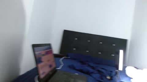 Snapshot of adam_shilder7 chatting on December 18, 2025, 1:22 am adam shilder7 online show from December 18, 2025, 1:22 am