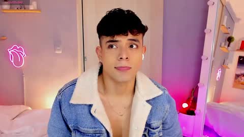 Snapshot of adam_sword4 chatting on January 8, 2025, 6:20 am Alan and Jordan online show from January 8, 2025, 6:20 am