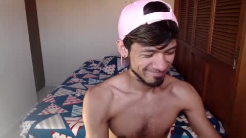 instagram  adam x256 online show from January 14, 2025, 9:51 pm