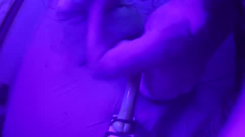 Snapshot of adamineve chatting on January 6, 2025, 3:31 am adamineve online show from January 6, 2025, 3:31 am