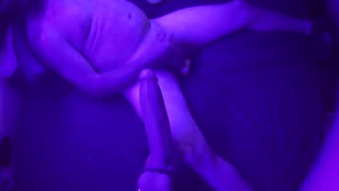 Snapshot of adamineve chatting on October 4, 2025, 9:29 am adamineve online show from October 4, 2025, 9:29 am