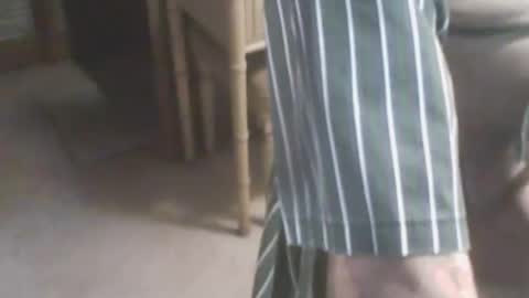 Snapshot of adamsny chatting on February 17, 2025, 5:58 am adamsny online show from February 17, 2025, 5:58 am