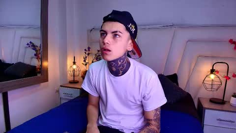 AdamsWalkerr  online show from February 9, 2026, 12:42 pm