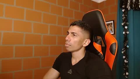 Adan Sin online show from January 6, 2025, 11:52 pm