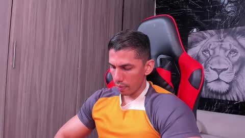 Adan Sin online show from November 12, 2025, 4:18 pm