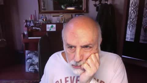 add_me_2 online show from February 28, 2026, 8:21 pm