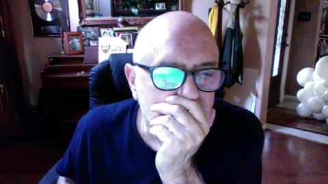 add_me_2 online show from June 14, 2026, 11:18 pm
